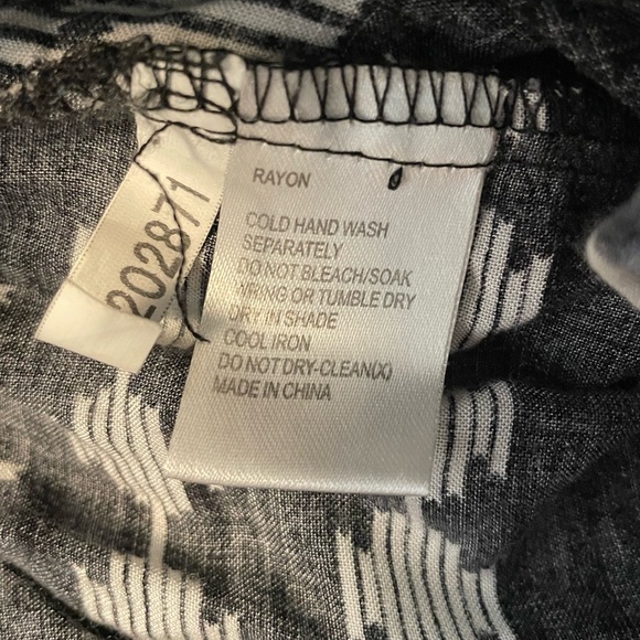 Valleygirl Strapless Black and White Patterned Jumpsuit Size 10 - Picture 8 of 10